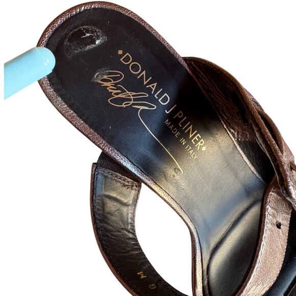 Donald J Pliner Bronze Metallic Side Buckle Sandals with Heels size 8 - Picture 5 of 16